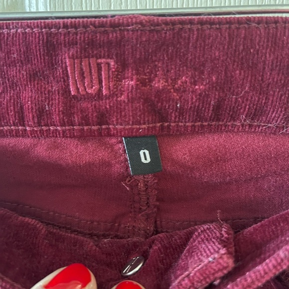 Kut from the Kloth • Diana Skinny pants • womans 0 - Picture 3 of 5